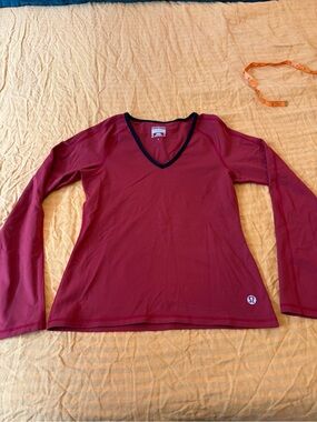 Vintage lululemon longsleeve workout top